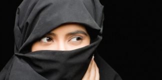 Sri Lanka bans the burqa and niqab