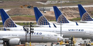 United makes face masks obligatory for all passengers