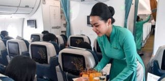 Vietnam resumes international flights