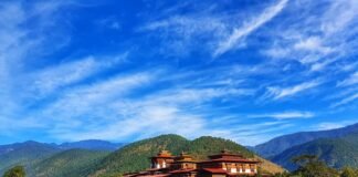 Discover the depths of the Kingdom of Bhutan with the ancient Trans Bhutan Trail