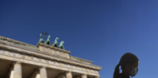 Germany to Make Masks Obligatory From October, Including for Air Passenger
