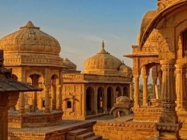 The Ministry of Tourism strives to position India as a preferred tourism destination