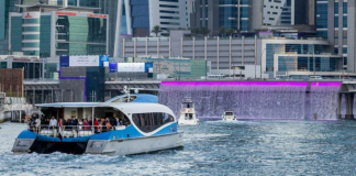 Take a scenic ferry to Sharjah from Dubai!