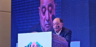 J & K Tourism gets a new boost from FHRAIs’ Meet after 4 decades. Mushtaq Chaya Honoured with Hospitality Excellence Award