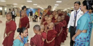 SriLankan Airlines Delights Samanera Monks with Special Airport Tour