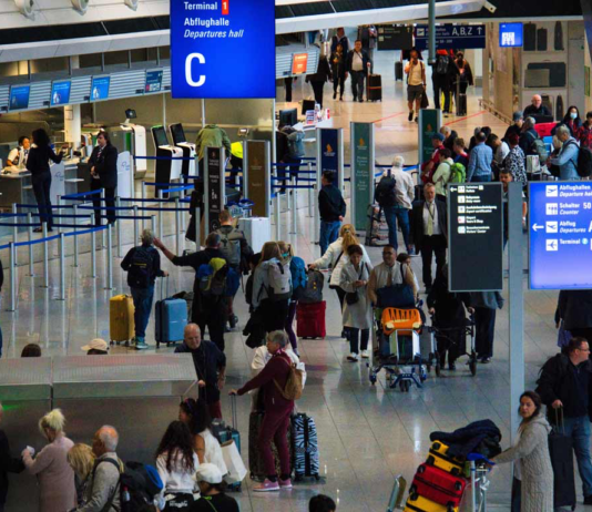 European Airport Passenger Traffic Records First Post-Pandemic Decline as Geopolitical Tensions and Operational Challenges Weigh on Demand