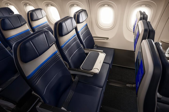 web united A321-XLR-Economy-Plus-Interior-IAH-20260709_Tatum_6831_LS