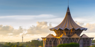 Sarawak welcomes 3.52 million visitors in nine months as five-million target comes into question Sarawak welcomes 3.52 million visitors in nine months as five-million target comes into question
